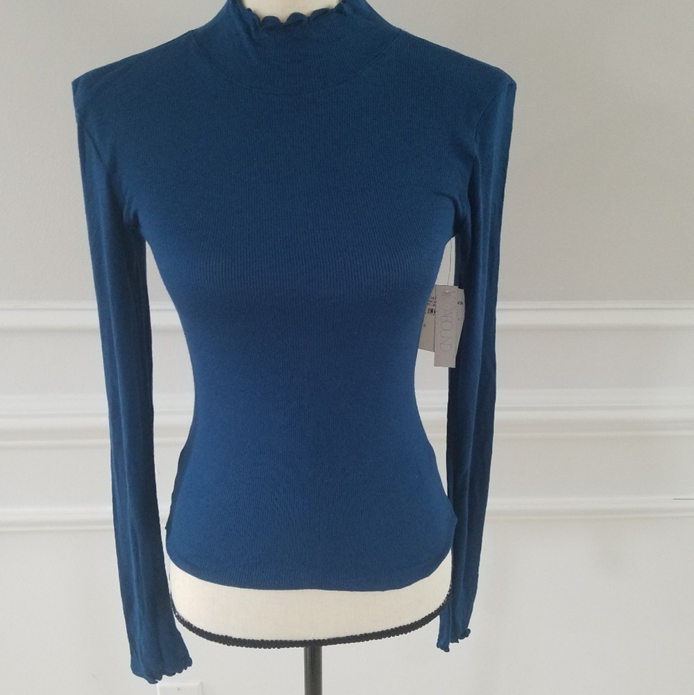 Long sleeves shirt